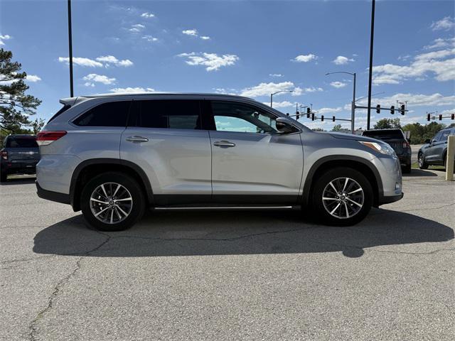 used 2019 Toyota Highlander car, priced at $25,995