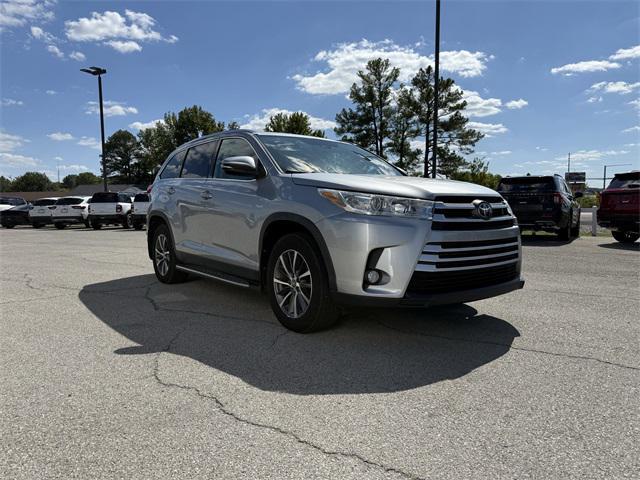 used 2019 Toyota Highlander car, priced at $25,995
