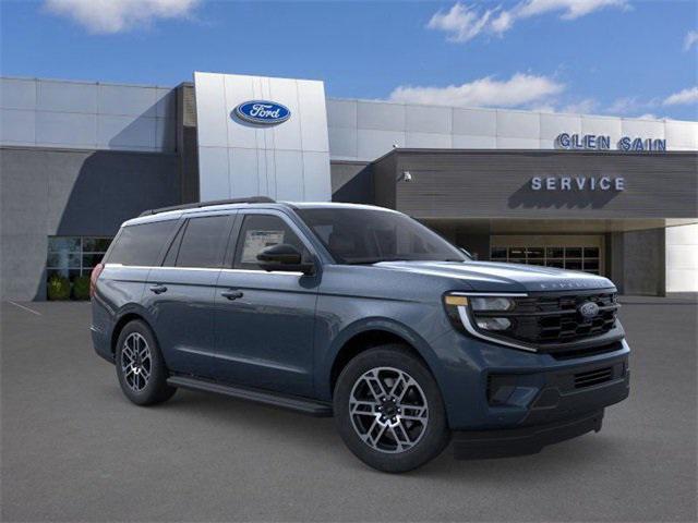 new 2025 Ford Expedition car, priced at $68,225