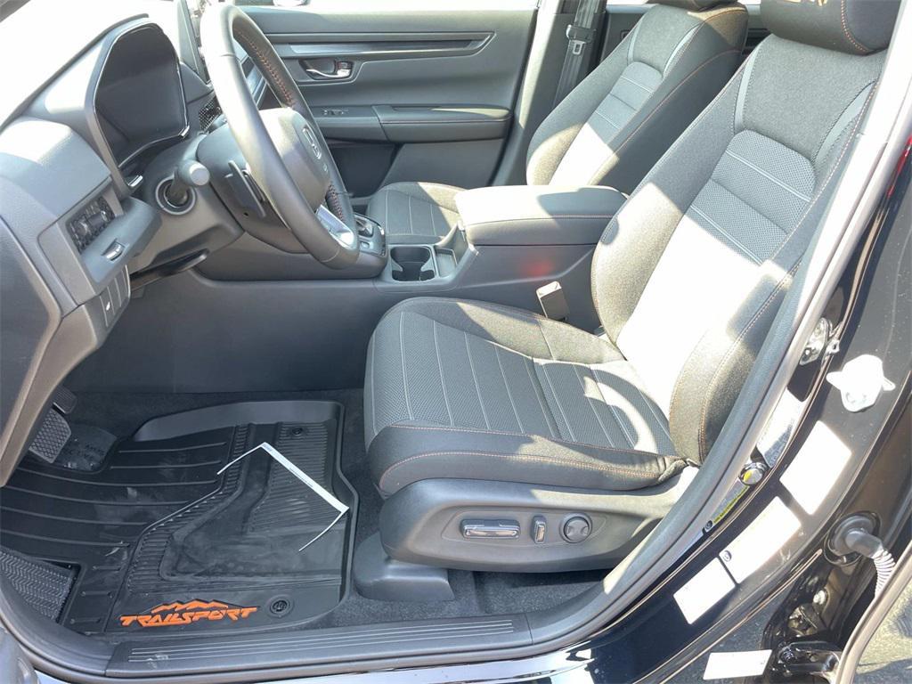 new 2026 Honda CR-V Hybrid car, priced at $39,500