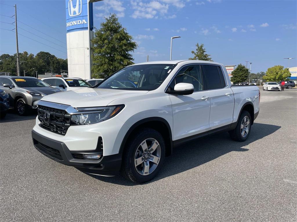 new 2025 Honda Ridgeline car, priced at $44,180