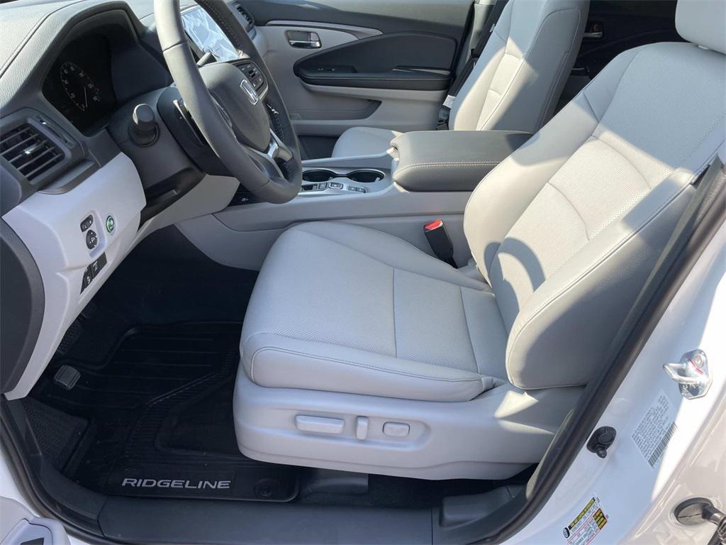 new 2025 Honda Ridgeline car, priced at $44,180