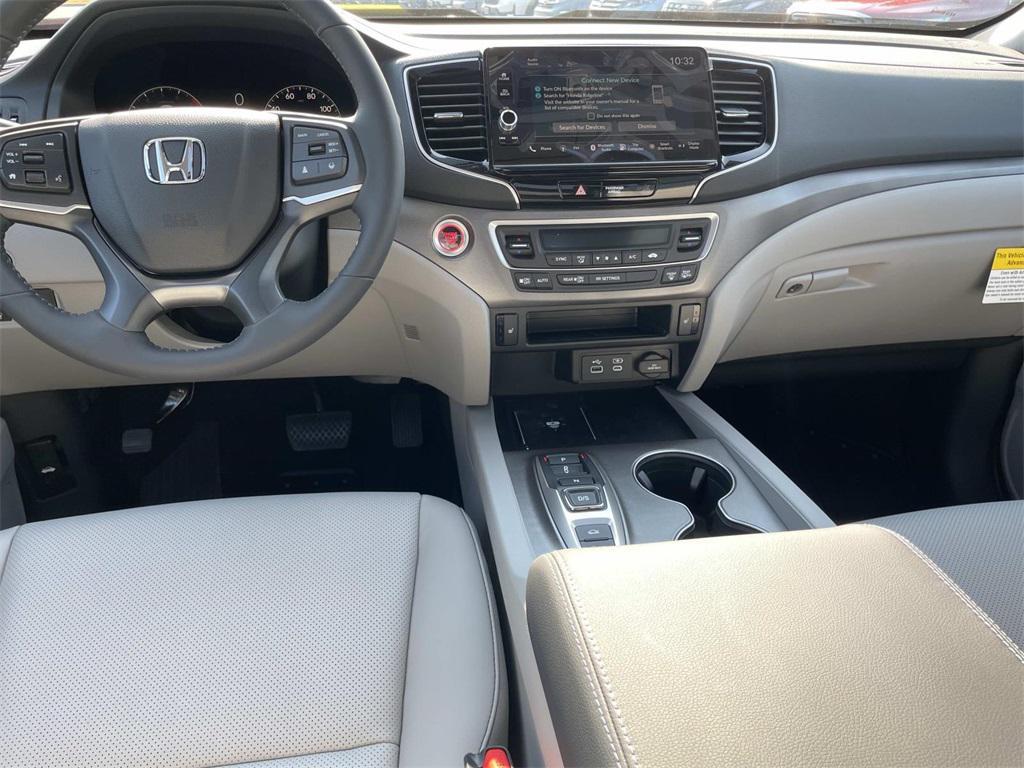 new 2025 Honda Ridgeline car, priced at $44,180