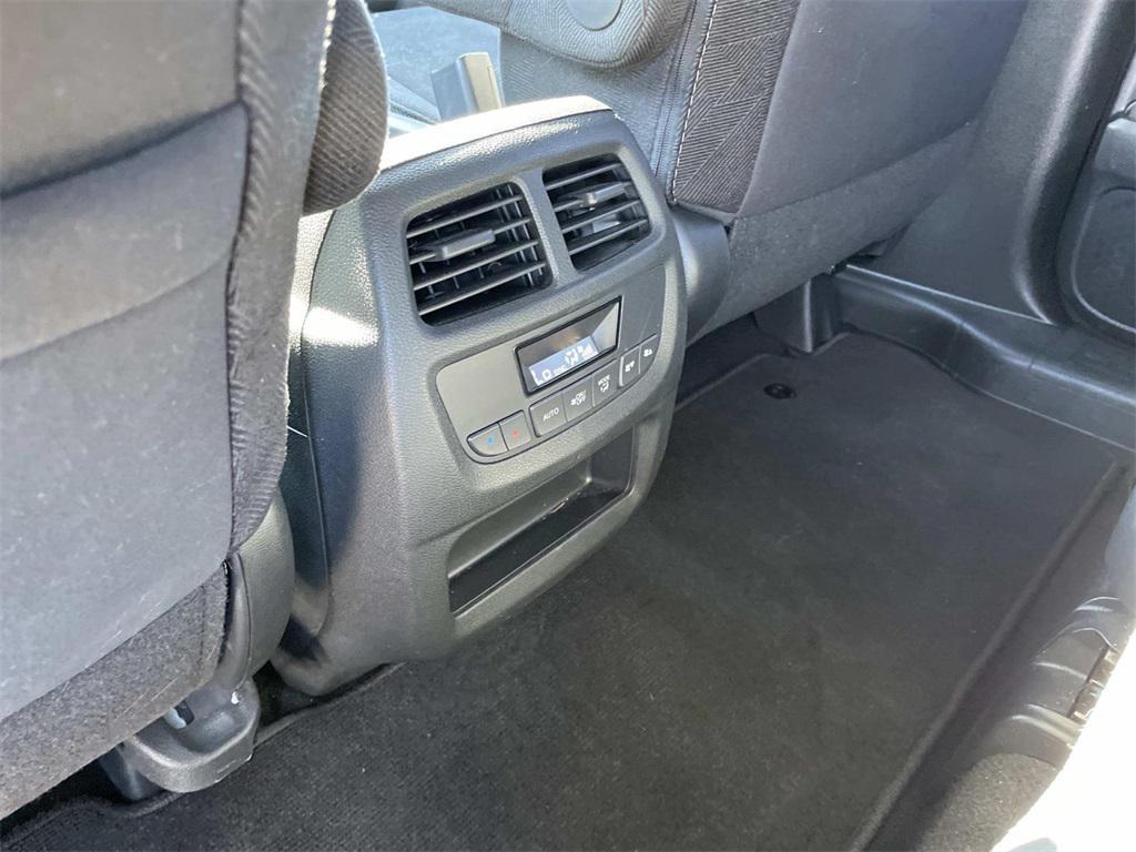 used 2022 Honda Pilot car, priced at $29,000