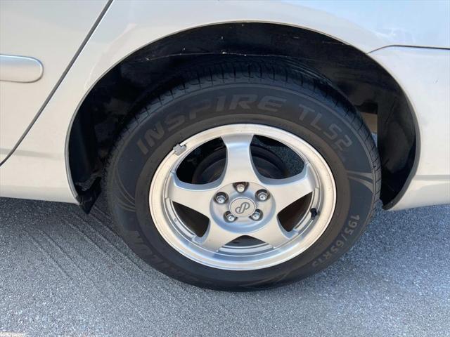 used 2006 Toyota Corolla car, priced at $3,500