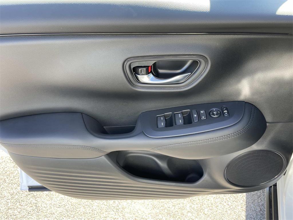 new 2026 Honda HR-V car, priced at $27,355