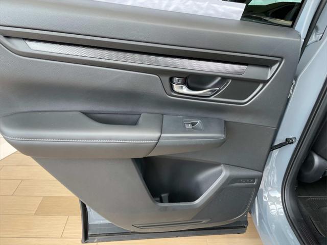 new 2025 Honda CR-V car, priced at $31,950