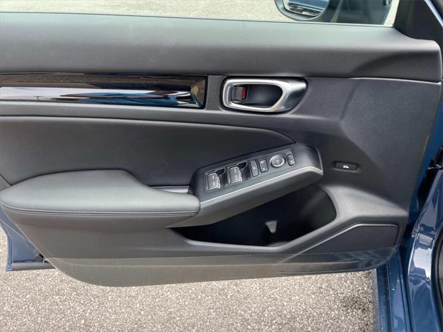 new 2025 Honda Civic Hybrid car, priced at $33,555