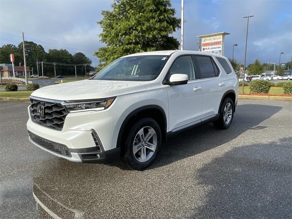 new 2025 Honda Pilot car, priced at $45,430