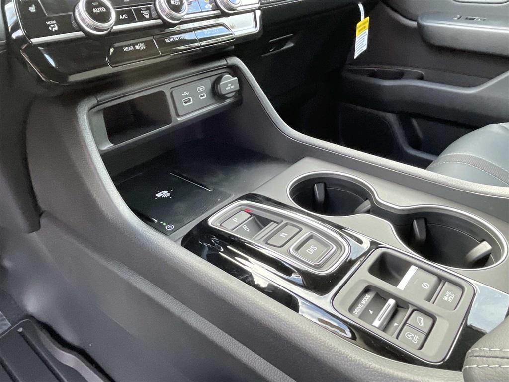 new 2025 Honda Pilot car, priced at $45,430