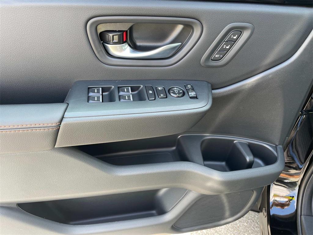 new 2025 Honda Pilot car, priced at $50,895