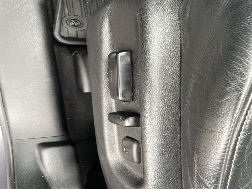 used 2021 Honda Pilot car, priced at $19,100