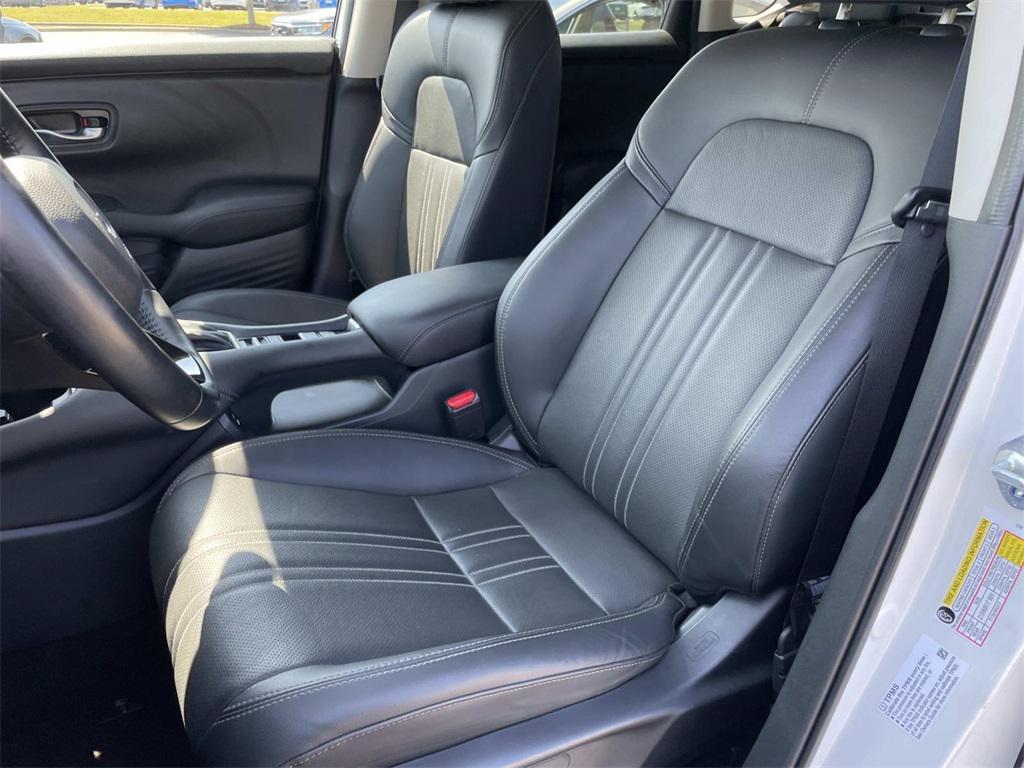 used 2025 Honda HR-V car, priced at $28,200