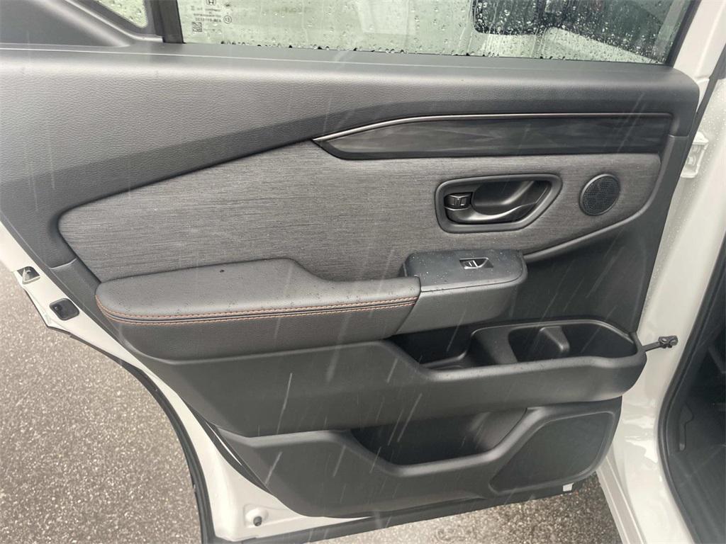 new 2026 Honda Passport car, priced at $49,650