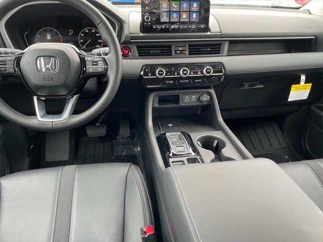 new 2025 Honda Pilot car, priced at $46,430