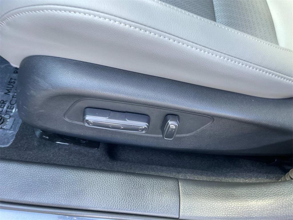 used 2025 Honda Civic Hybrid car, priced at $29,500