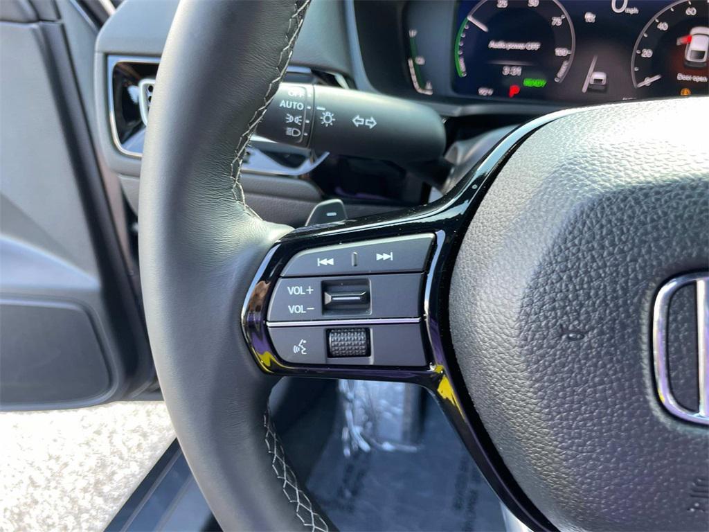 used 2025 Honda Civic Hybrid car, priced at $29,500