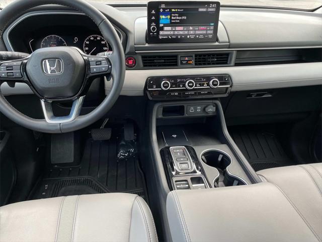used 2023 Honda Pilot car, priced at $44,500