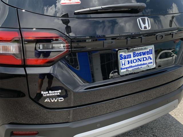 new 2025 Honda Pilot car, priced at $46,695