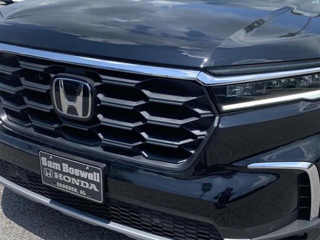 new 2025 Honda Pilot car, priced at $46,695