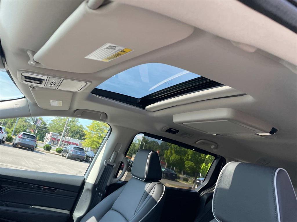 new 2025 Honda Odyssey car, priced at $48,360