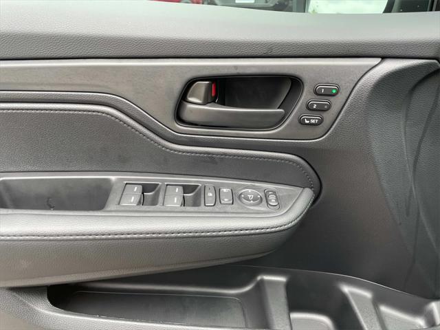 new 2025 Honda Odyssey car, priced at $43,670