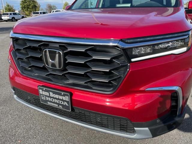 new 2025 Honda Pilot car, priced at $45,350