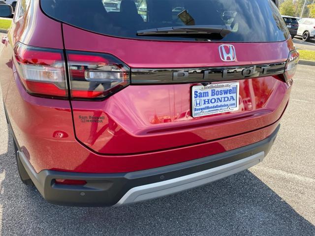 new 2025 Honda Pilot car, priced at $45,350