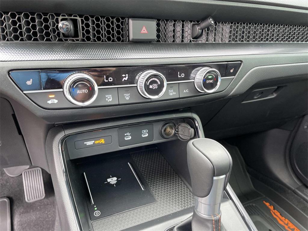 new 2026 Honda CR-V Hybrid car, priced at $39,955