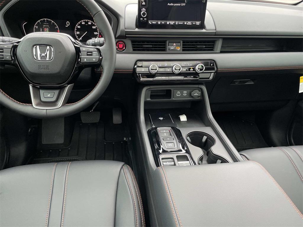 new 2025 Honda Pilot car, priced at $50,145