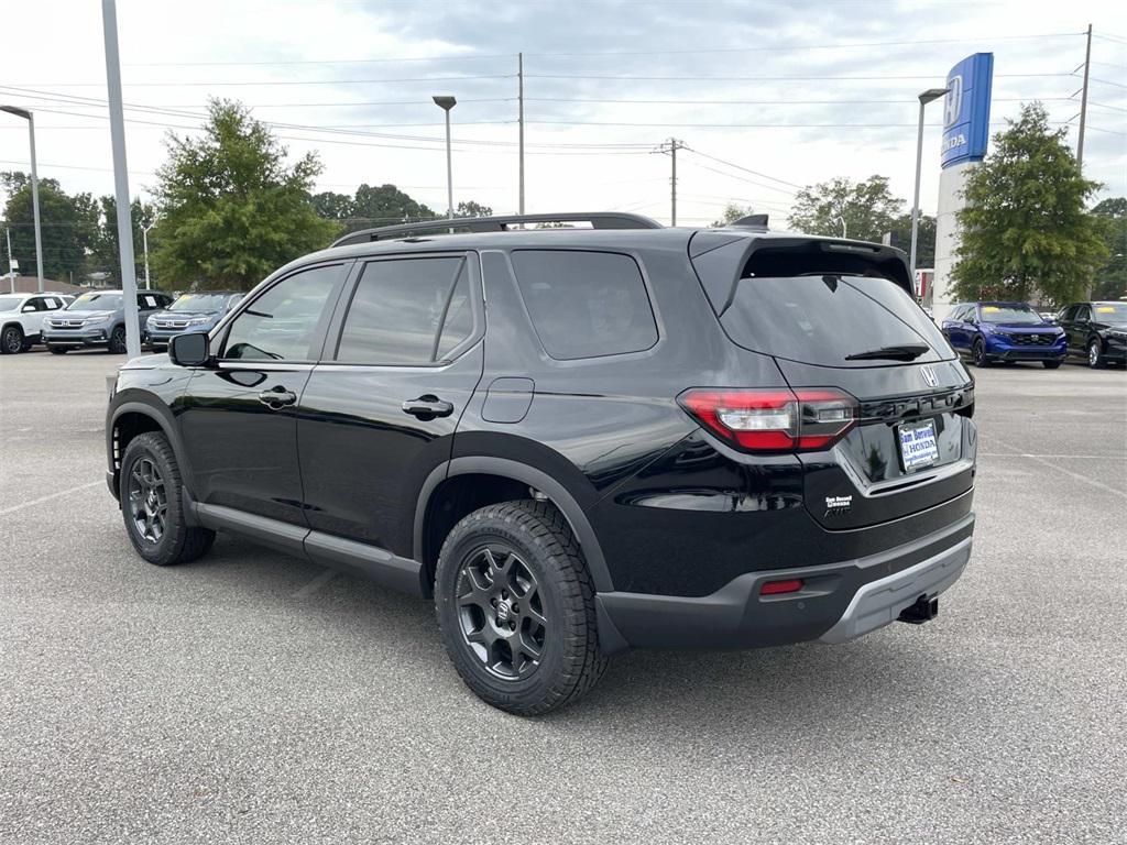 new 2025 Honda Pilot car, priced at $50,145