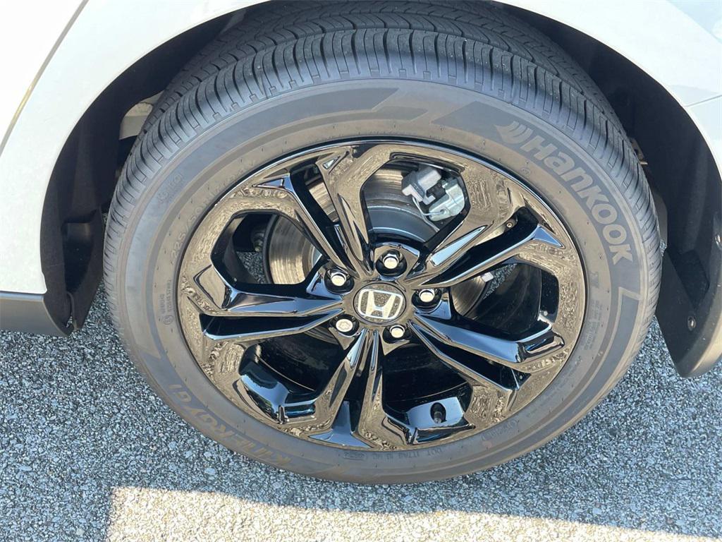 new 2025 Honda Accord car, priced at $32,165