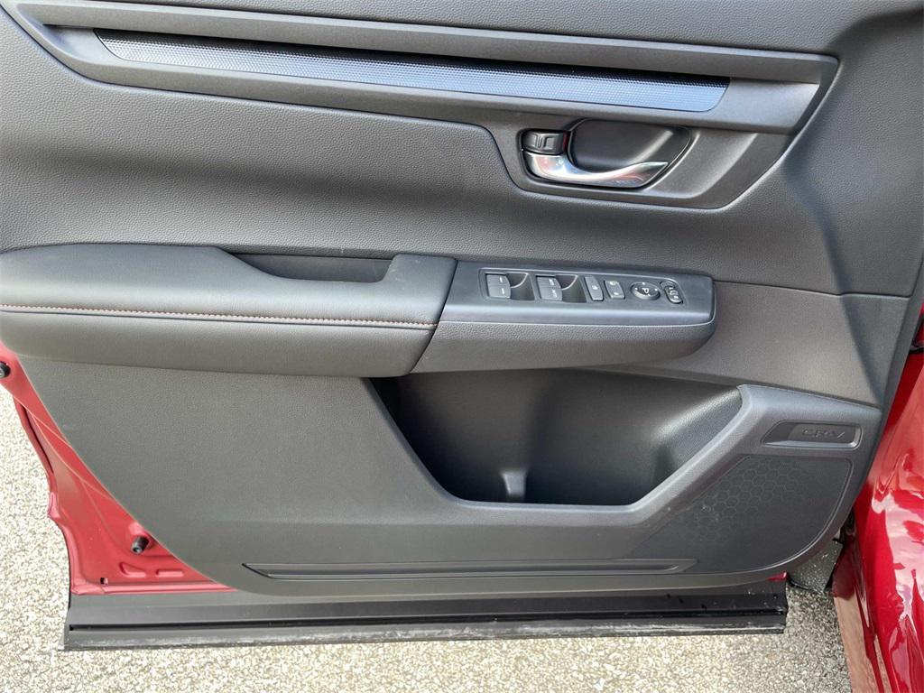 new 2026 Honda CR-V Hybrid car, priced at $39,955