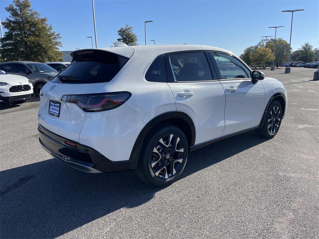 new 2026 Honda HR-V car, priced at $32,705