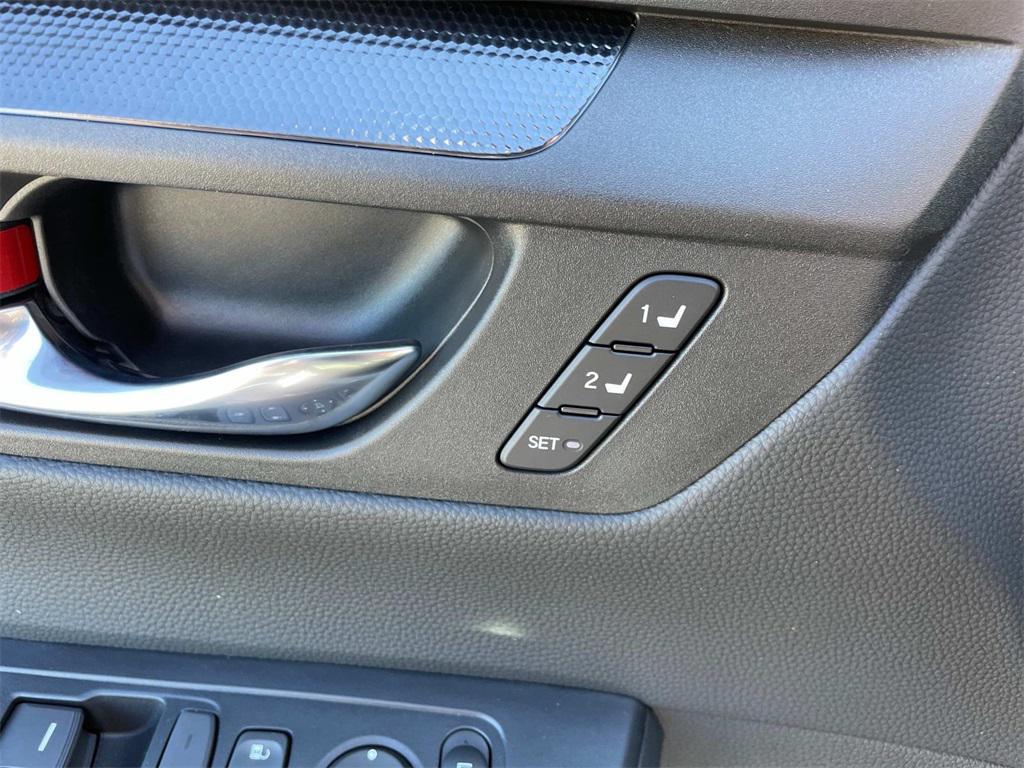 new 2025 Honda CR-V Hybrid car, priced at $41,000