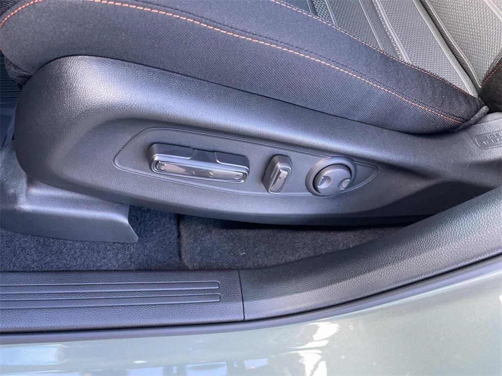 new 2026 Honda CR-V Hybrid car, priced at $39,955