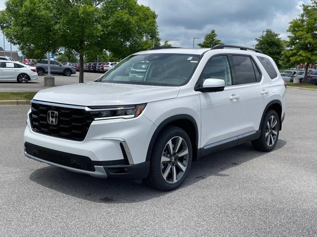 new 2025 Honda Pilot car, priced at $45,405
