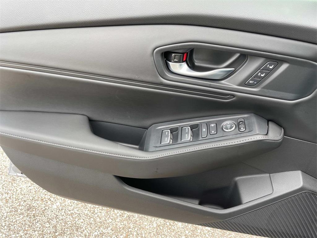 new 2025 Honda Accord Hybrid car, priced at $36,525