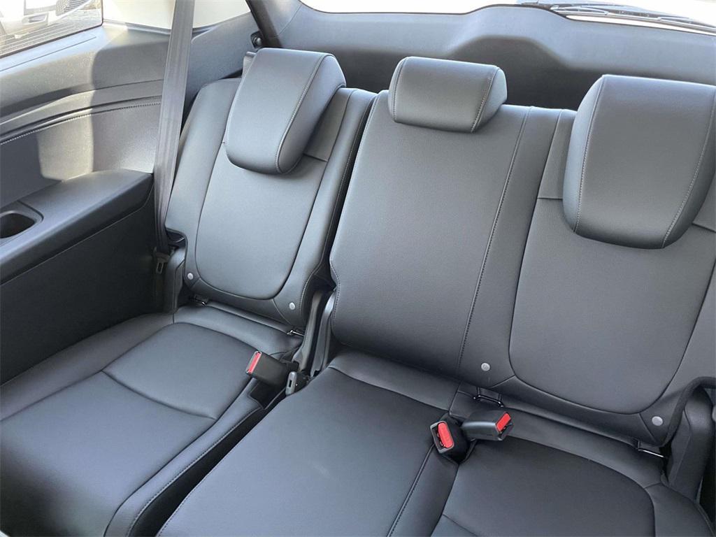 new 2026 Honda Odyssey car, priced at $43,540
