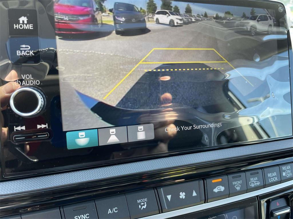 new 2026 Honda Odyssey car, priced at $43,540