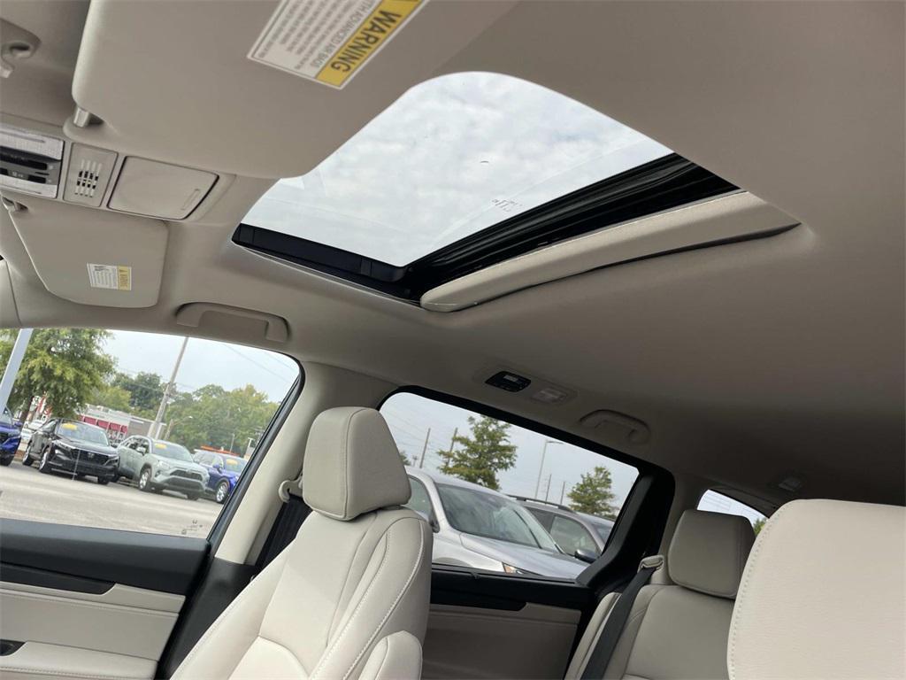 new 2026 Honda Odyssey car, priced at $44,135