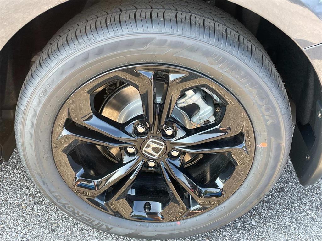 new 2025 Honda Accord car, priced at $30,960