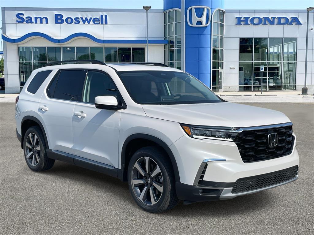 new 2025 Honda Pilot car, priced at $50,755