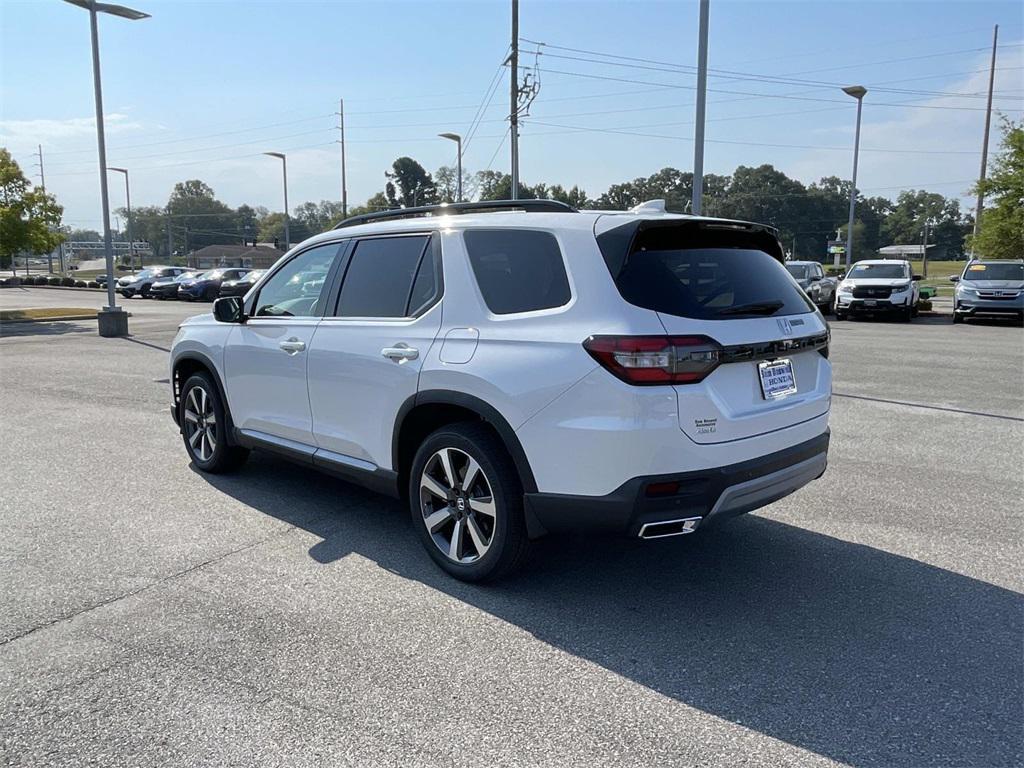 new 2025 Honda Pilot car, priced at $50,755