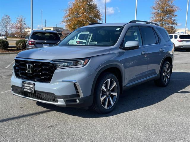 new 2025 Honda Pilot car, priced at $54,930