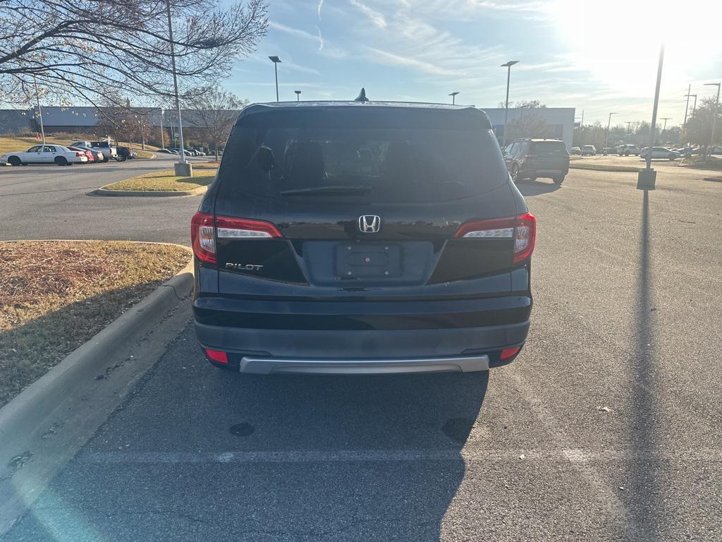 used 2021 Honda Pilot car, priced at $21,000