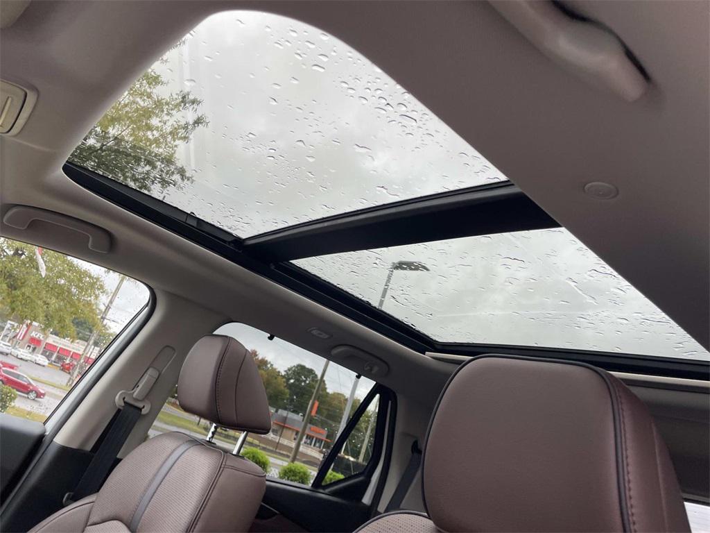 new 2025 Honda Pilot car, priced at $54,280