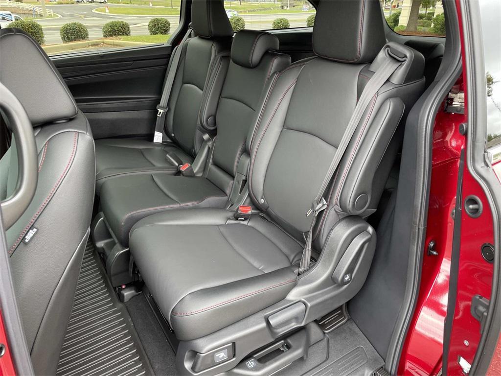 new 2026 Honda Odyssey car, priced at $45,095