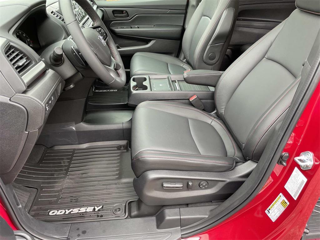 new 2026 Honda Odyssey car, priced at $45,095