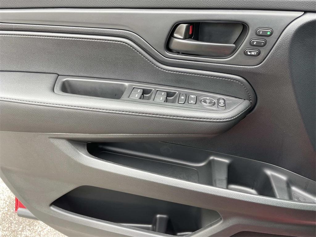 new 2026 Honda Odyssey car, priced at $45,095